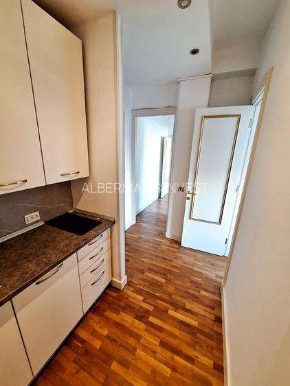 inchiriere apartament cu 3 camere   P.ta Romana - 12