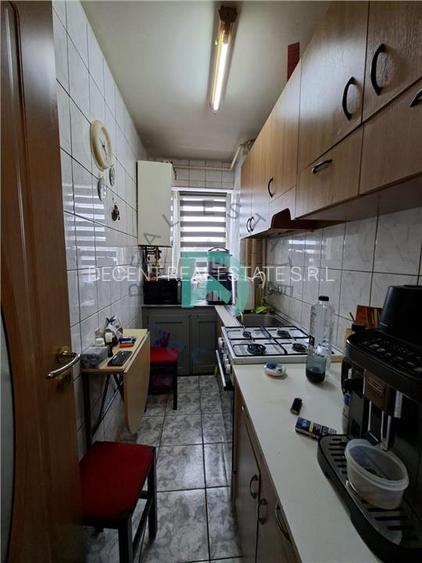 Apartament 3 camere, etaj intermediar 3, Florilor - 7