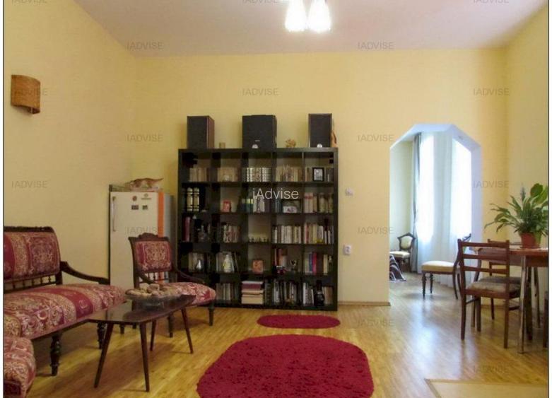 Apartament 4 Camere Vanzare - Piata Sfatului - 10
