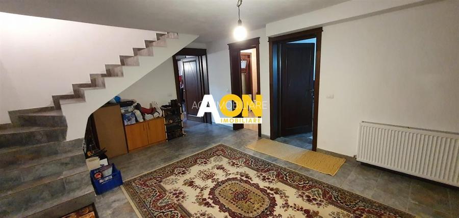 Casa parter+demisol, 1200 mp teren, pretabila pt 2 familii, Sard - 17