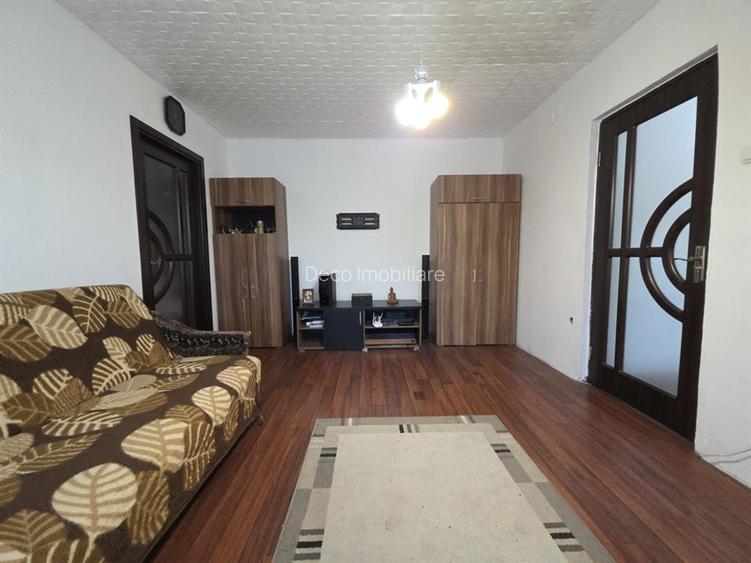 Apartament 3 camere, etaj 1, Grigore Alexandrescu - 2