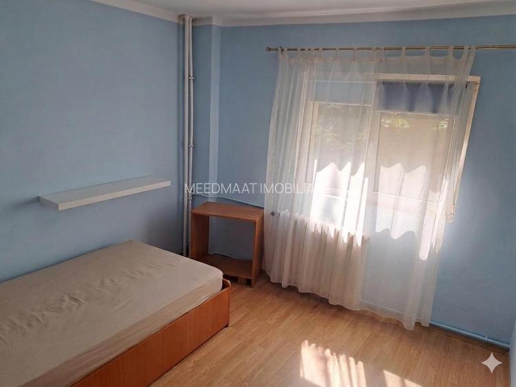 Apartament Generos cu 4 Camere – (Mega Mall) an1983 - 8