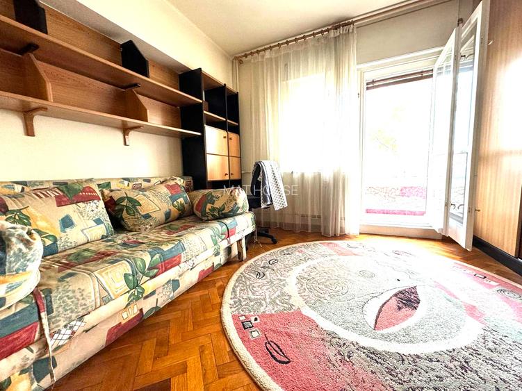 4 CAMERE 1991 5/7 UNIRII CASA POPORULUI MONOLIT CU VEDERE LA FANTANI MOBILAT - 17