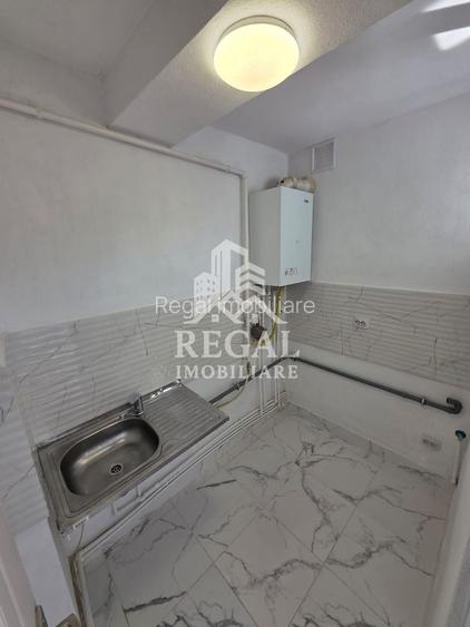 Garsonieră 28 mp + balcon – zona M4 – etaj 1 - 4