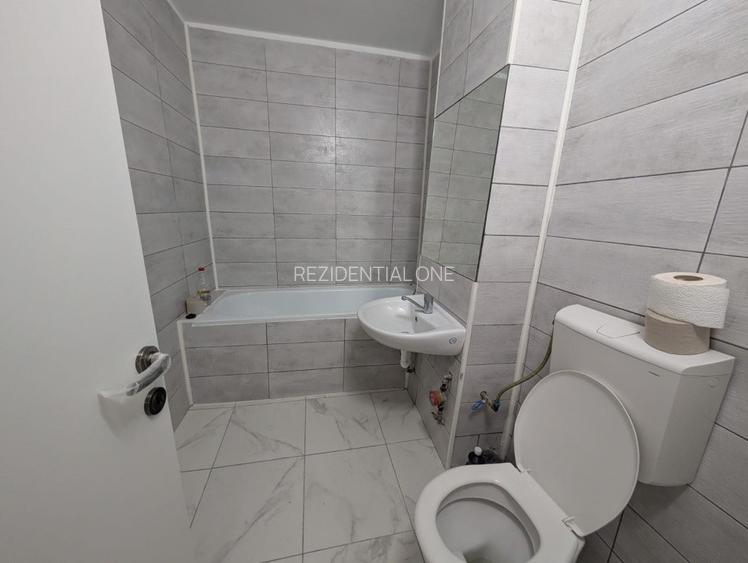 Digu Barnat- Zona Nord - Ap. 2 camere decomandate- etaj 3- bloc din 86 - 8