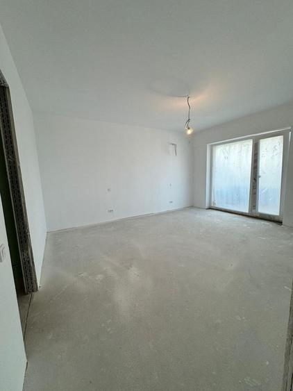 Duplex 5 camere 251 MP 8 Parcari Ștefan cel Mare - Parcul Circului
