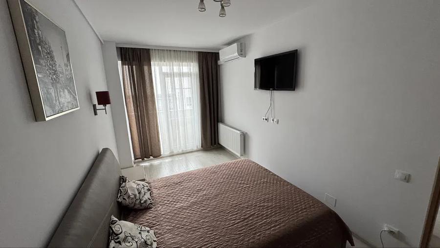 Apartament de 2 camere, semi-decomandat, zona centrala