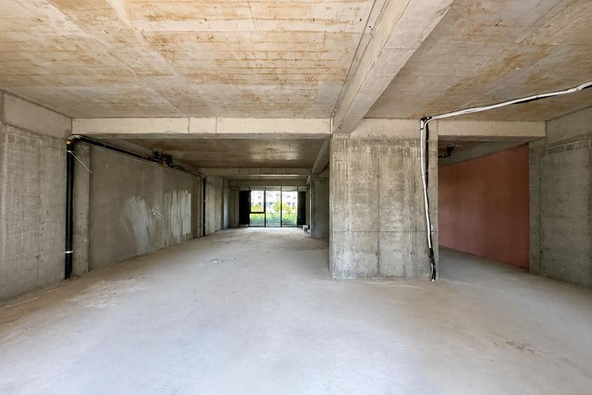 Spatiu comercial pentru inchiriat | Cortina North | 180mp