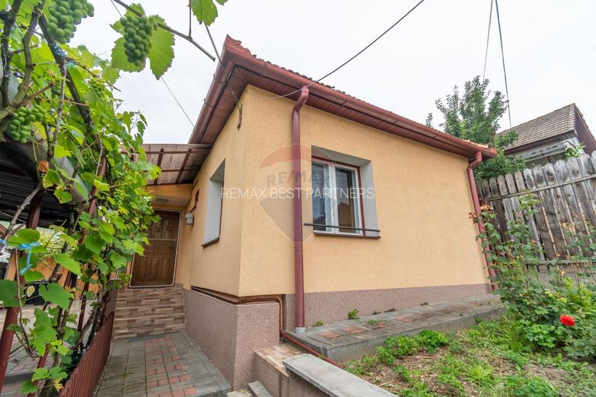 Casa / Vila cu 2 camere de vanzare in zona Dambul Rotund - 4