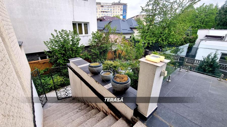 Vă propunem spre vânzare o proprietate spațioasă - 21