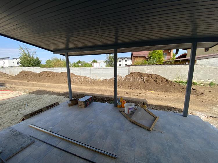 Case individuale cu 4 camere si mansarda. Teren 400 mp. Comision 0 - 16