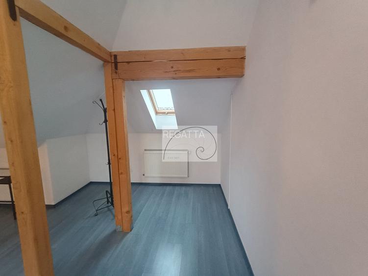 Duplex in villa - etaj plus mansarda - Foisorul de foc - 37