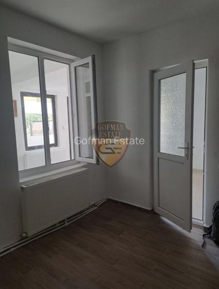 Casa 3 camere + curte, Trocadero, 90 mp, parcare centrala gaz, nemobilata, 2 bai - 8