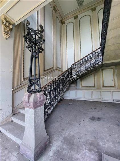 Cladire ultracentrala cu curte privata, pentru activitati diverse - 5