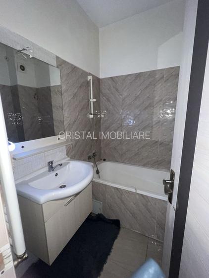 Inchiriere Apartament cu 3 camere Ozana, centrala proprie, demisol - 8