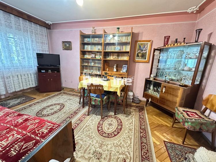 Apartament 3 camere, etaj 8/10, decomandat – zona Palas Mall, Hala Centrala - 2