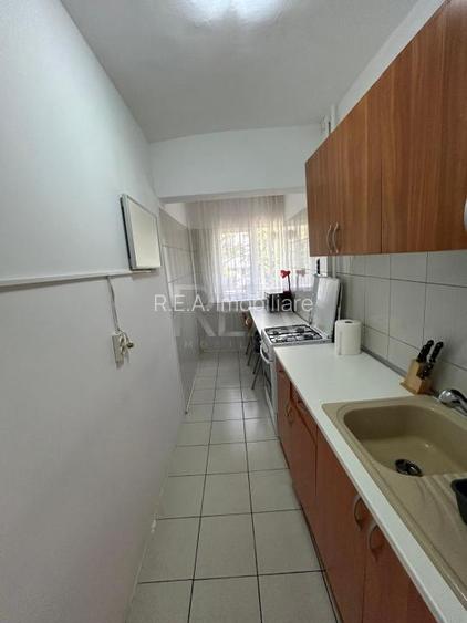 Garsoniera decomandata, Parcul Circului, et. 1, an 1983 - 3