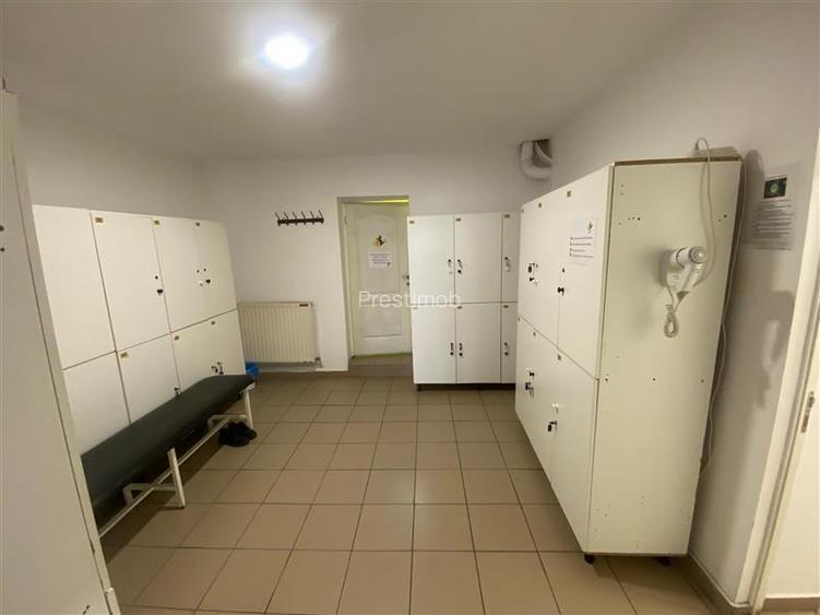 Cladire de vanzare in zona 7 noiembrie - 7