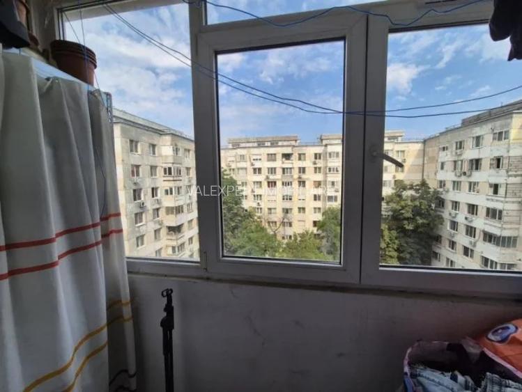 Metrou 1 Decembrie 1918, 2 cam, decom, loc de parcare, et. 7/10 - 6