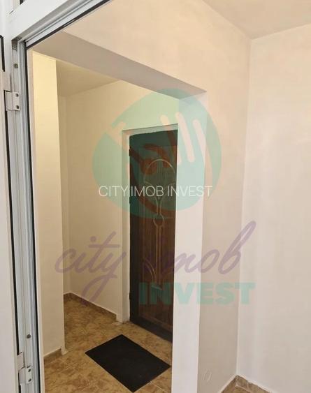 Garsoniera la 6 minute distanta de metrou - 8