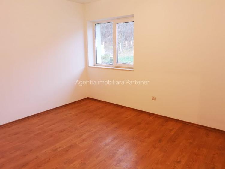 Vila P+E, Stefanesti - Cetate, teren 543 mp - 23