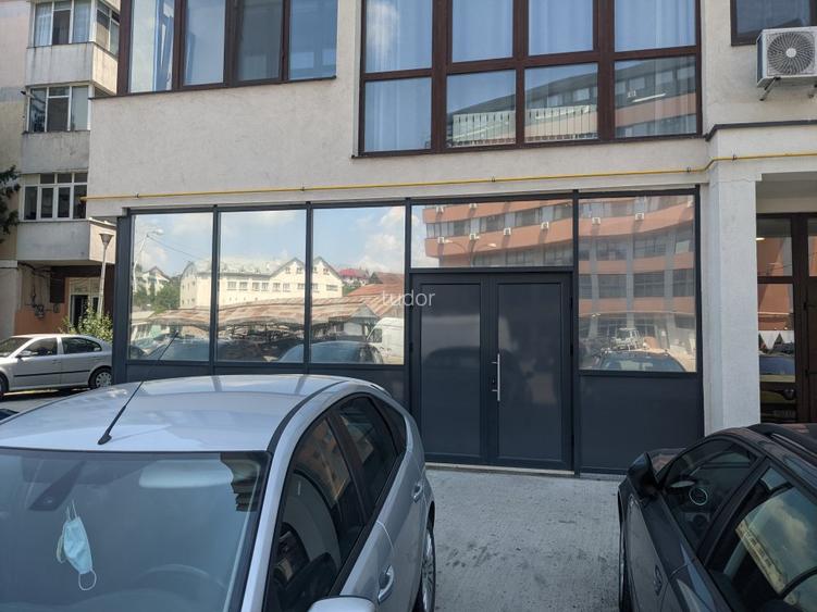 Proprietar- inchiriez spatiu birou 77 m.p. Strada Vasile Lupu- Piata Doi Baieti - 7