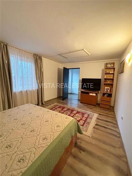 Casa individuala, S+P+M, 5 dormitoare, teren 586mp, zona buna, Harman - 10