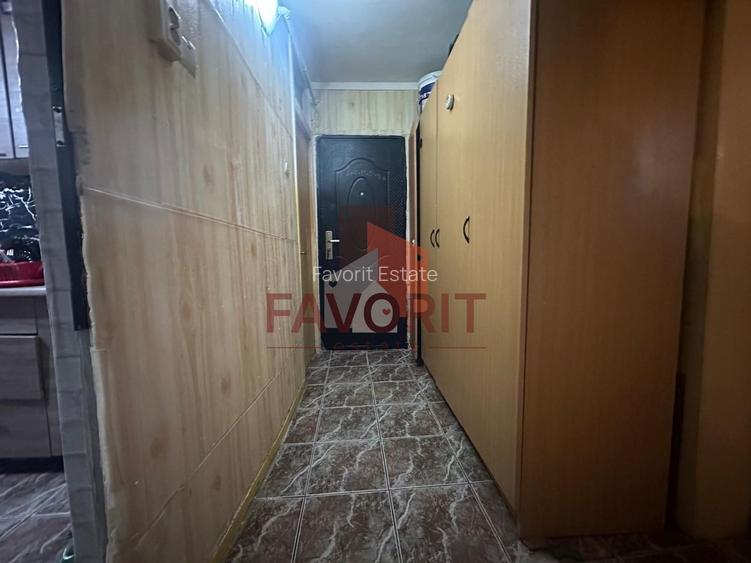 4 camere | COMISION 0 | centrala proprie | etaj 1 | decomandat | - 10