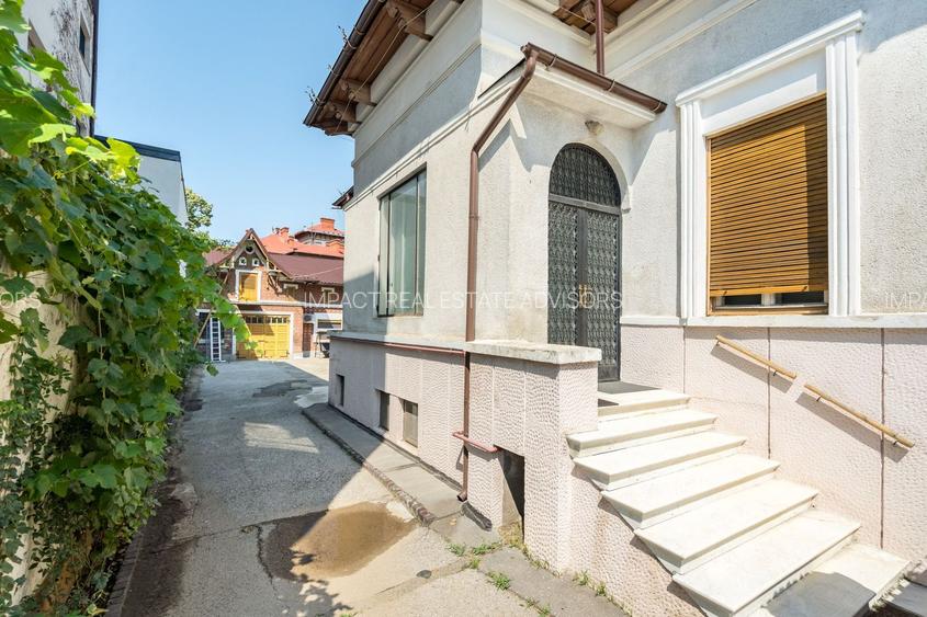 VILA REPREZENTATIVA ICOANEI - 28