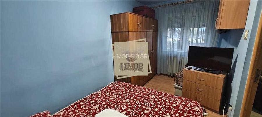 Apartament 3 camere etaj 1 in zona Vasile Aaron - 6