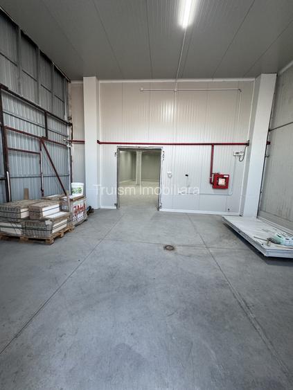 Anunt de inchiriere – spatii comerciale si industriale (depozite/ hale) Ploiesti - 2