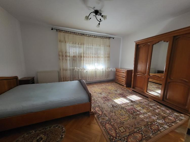 Casă monumentală pe 3 nivele, 5 camere, garaj și curte generoasă – Zona Decebal - 14