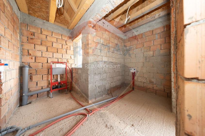 Casă P+1 la roșu + anexă mobilată - 17