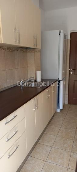APARTAMENT 2 CAMERE PIATA ROMANA LINGA METROU - 44