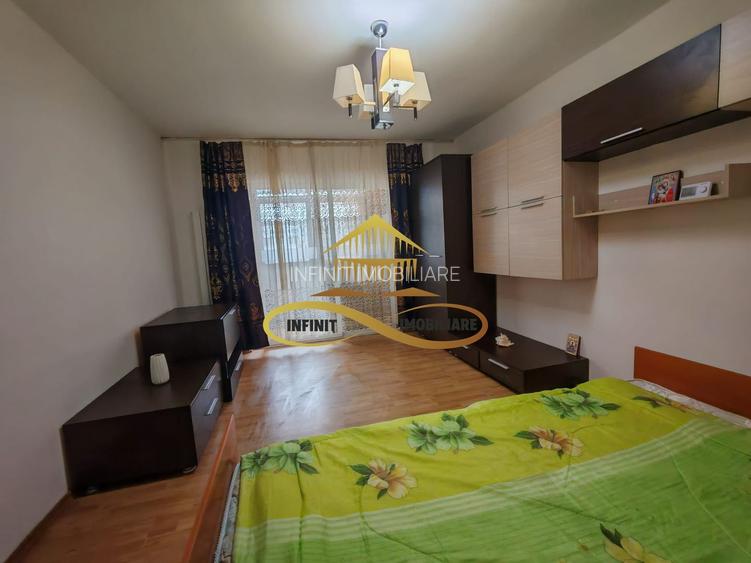 De închiriat apartament 2 camere decomandate,  etaj 1 - 11