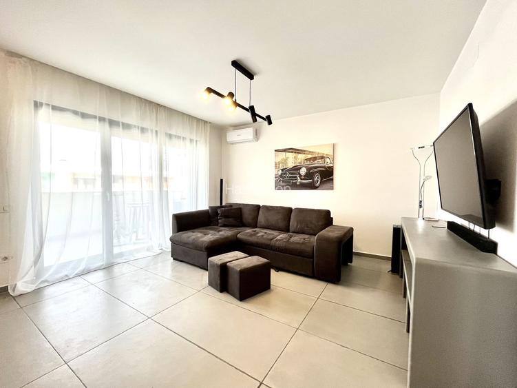 3 camere spațios si  cu terasă generoasă, la intrare în Dumbrăvița - 3