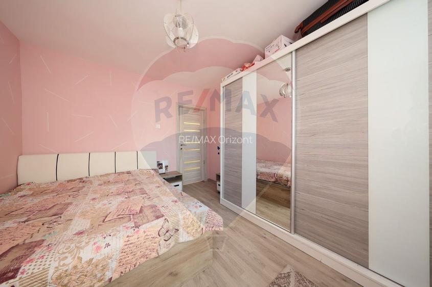Apartament cu 3 camere de vânzare în zona Vlahuta - 6