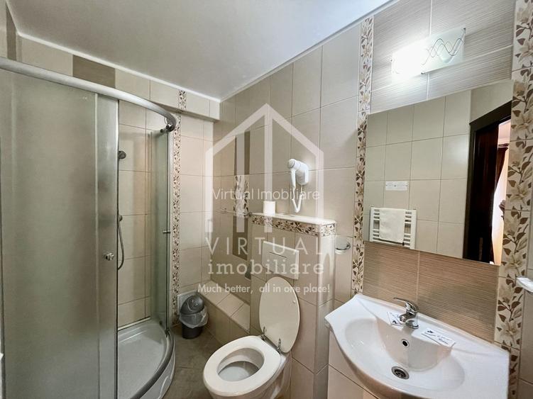 Vila/Pensiune cu 3 corpuri, 34 de camere, sala de fitness - Central - 29