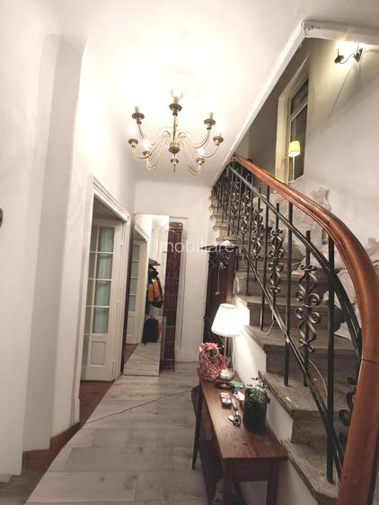 Ultracentral, casa cocheta pe o strada speciala! - 20