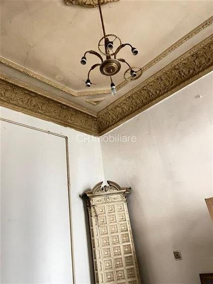 Vanzare vila Piata Universitatii - 10