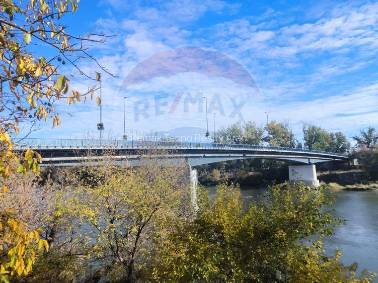  Inchiriere apartament 2 camere - Central, vedere la Mures, etaj 1 - 9