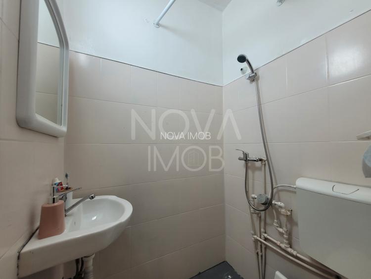 Garsoniera de inchiriat. Str. Vasile Aaron - 4