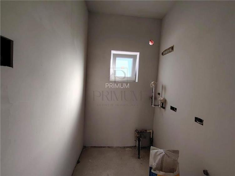 Duplex modern - toate utilitatile - asfalt - terasa 20 mp - 12