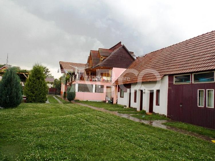 Pensiune la cheie 13 camere  15 locuri parcare si teren 3000 mp - 8