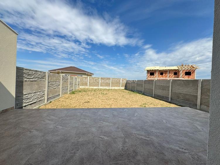 Duplex pe parter 67 utili / 300 teren La asfalt - 12