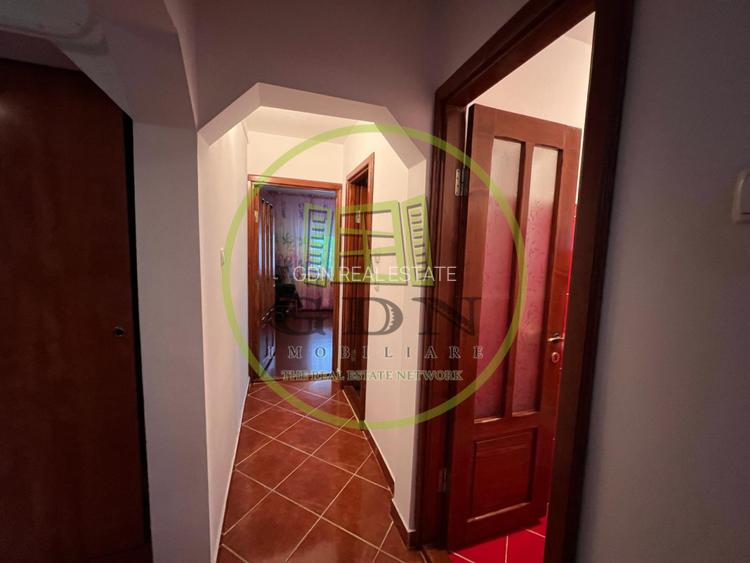 Apartament 3 camere, cartier Brazda lui Novac, zona Guliver - 5
