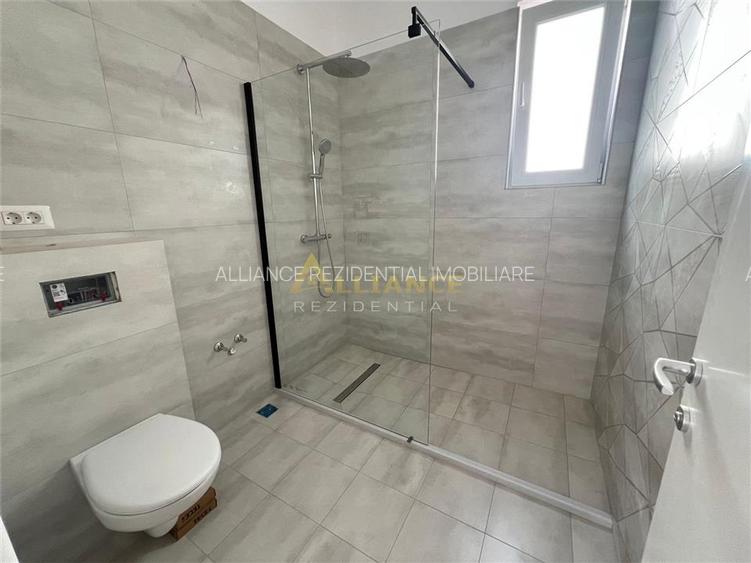 Casa individuala - 4 camere  - 2 bai - in ansamblu rezidential-str asfaltata - 10