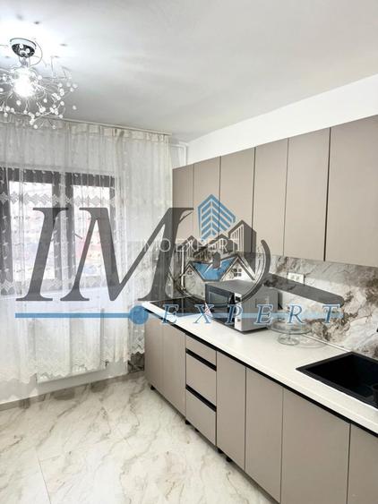 Apartament finisat cu 3 camere de vânzare în zona Cetate {Piata) - 4