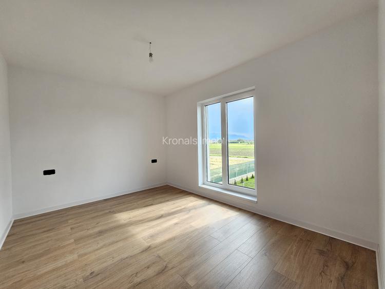 Casa individuala cu patru camere, Primaverii, Sanpetru - 10