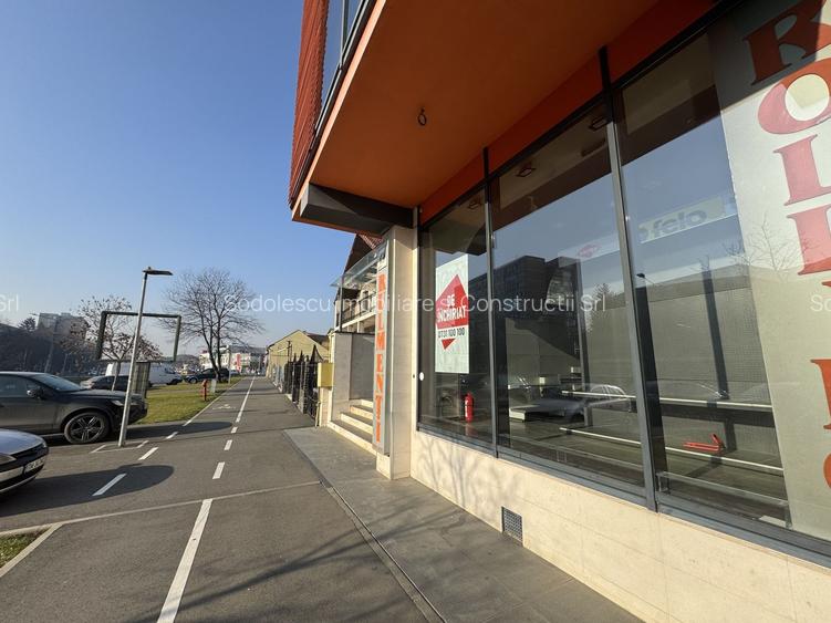 Spatiu comercial de închiriat  bulevardul Cetății - 13